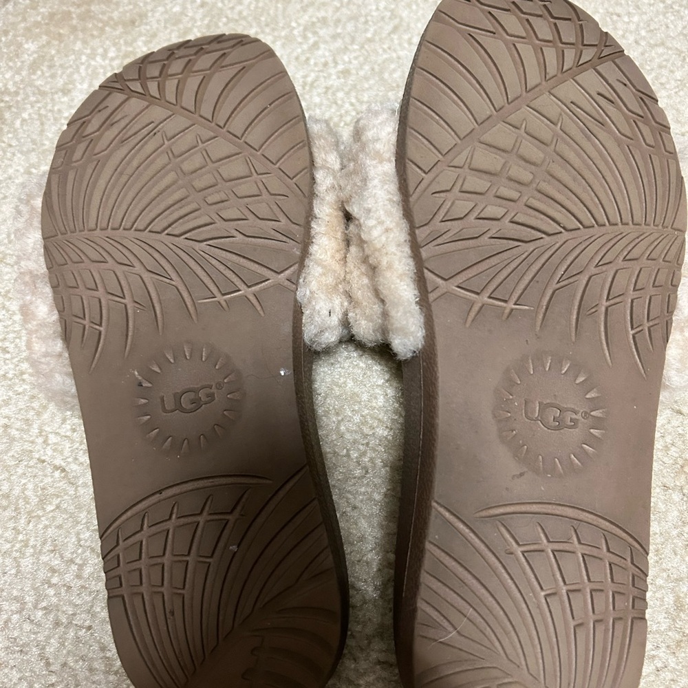Cozy Shearling UGG Slide Sandals - Cream and Brown - Picture 6 of 6